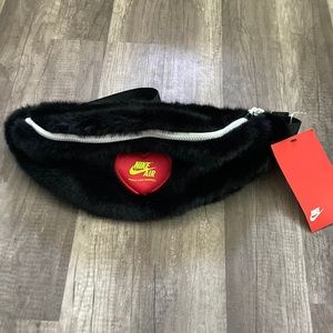Nike Fanny Pack